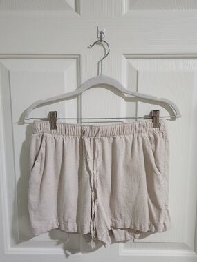 Hollister Light Beige Drawstring Linen Blend Shorts
